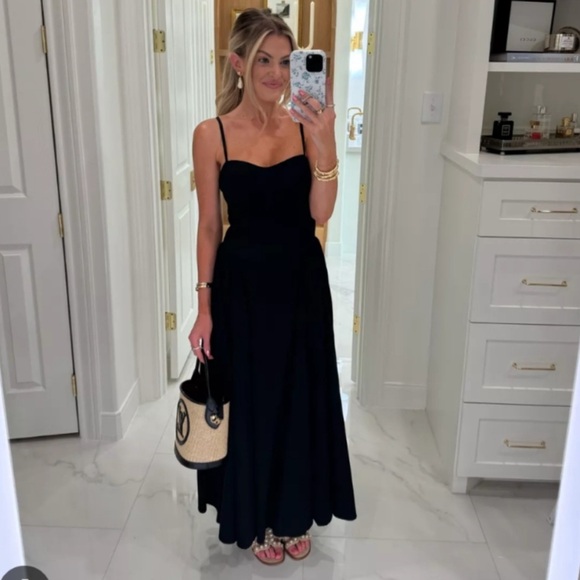 NWT Abercrombie & Fitch Black Dipped Waist Sweetheart Maxi Dress—Size LP - Picture 3 of 11